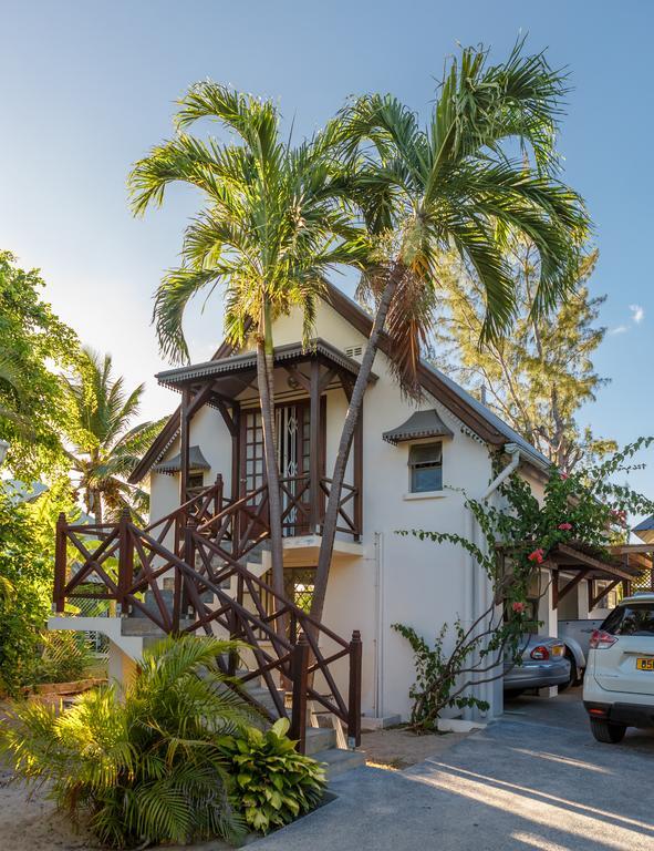 Chata Coconuts Grand Bay